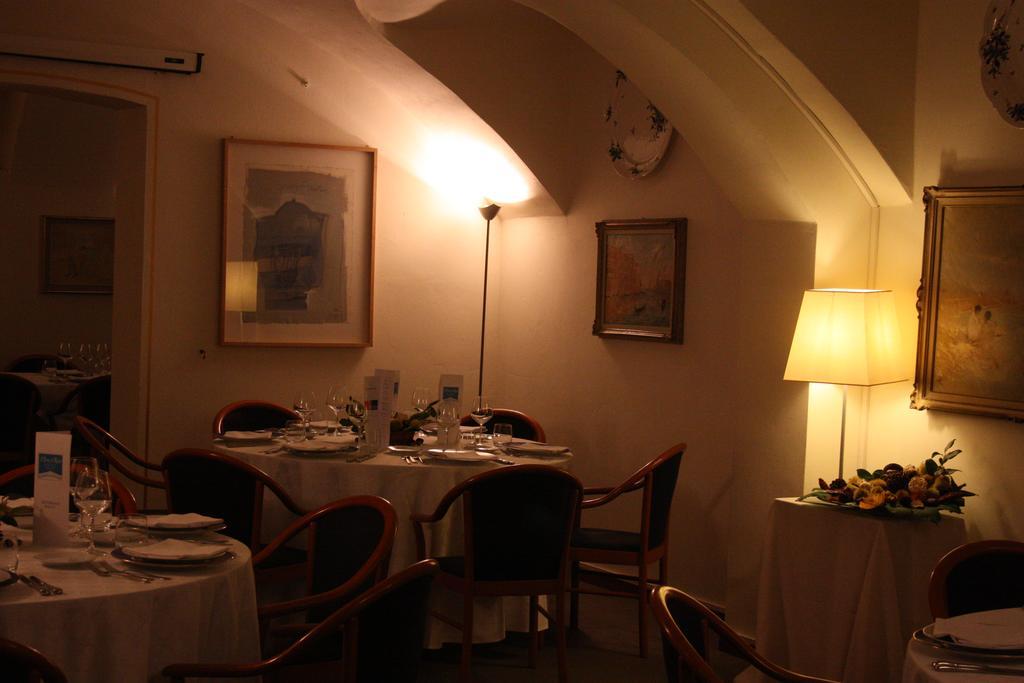 Hotel Ponte Di Rialto Crema Exterior foto